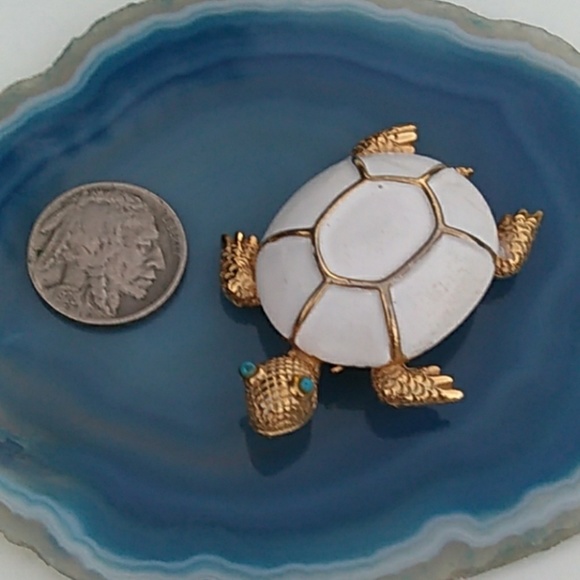 1950's White Enamel Gold Turtle Brooch w Blue Eyes - Picture 4 of 8